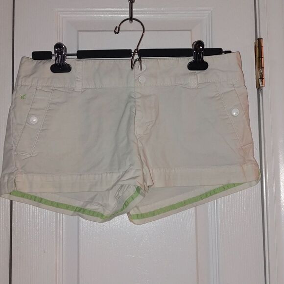 American Eagle Outfitters Stretch white short shorts Sz 6 - Picture 1 of 5